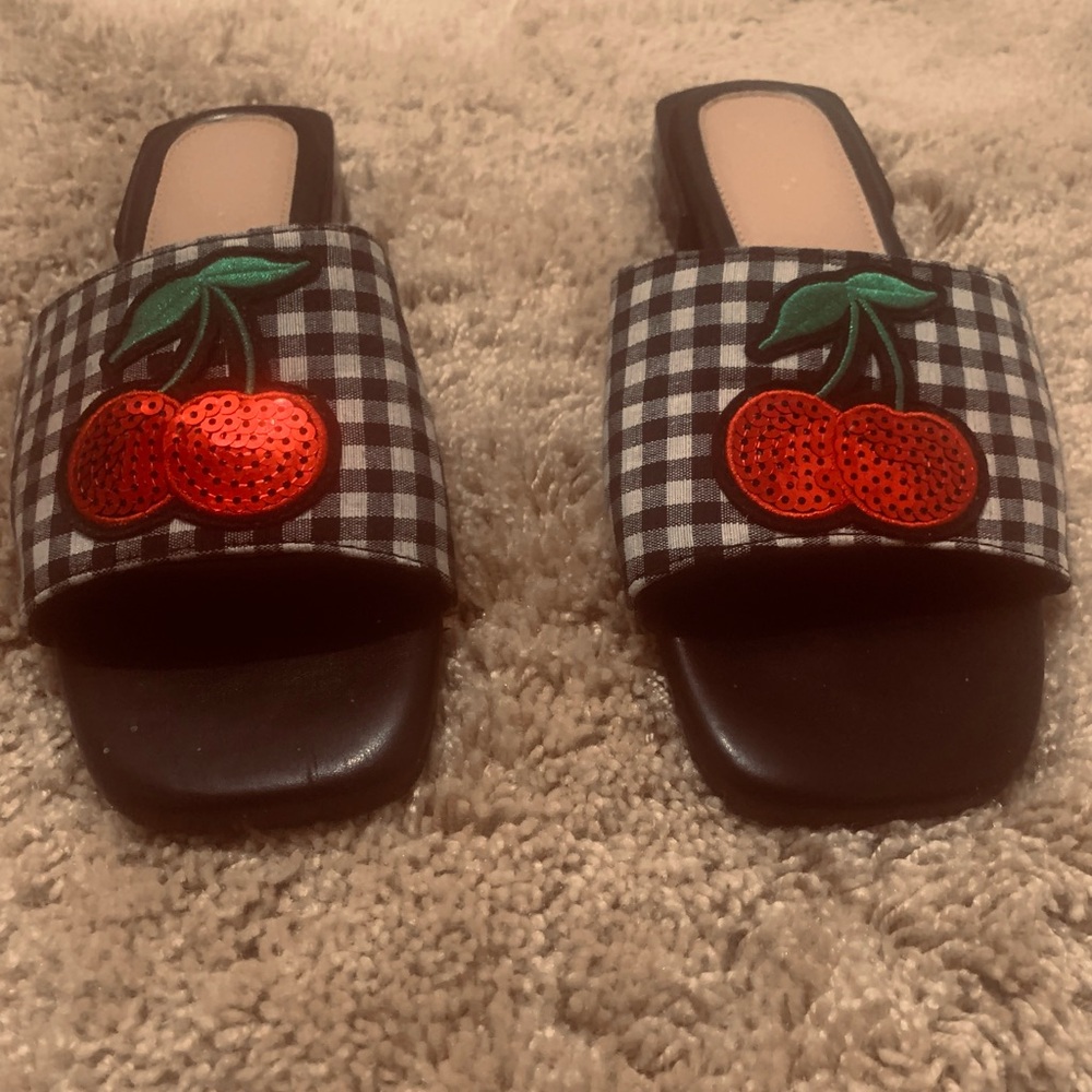 Women’s Summer Sandals - Material Girl - size 9 - black red strawberry checkered